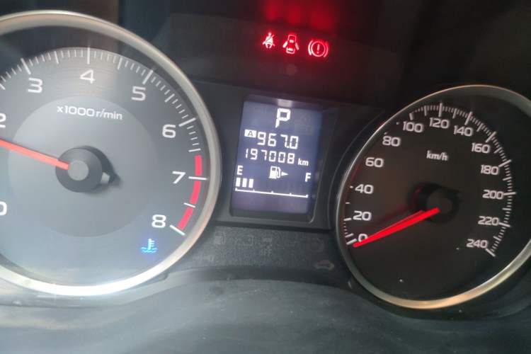 Used Subaru XV 2012 2.0i Elite Edition Odometer Close Up