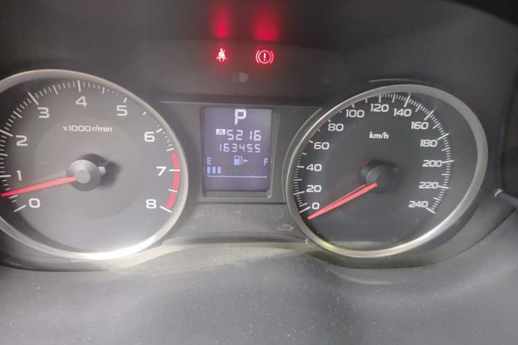 Used Subaru XV 2012 2.0i Elite Edition Odometer Close Up