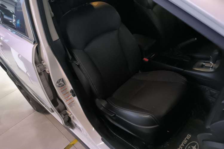 Used Subaru XV 2012 2.0i Elite Edition Right Front Seat