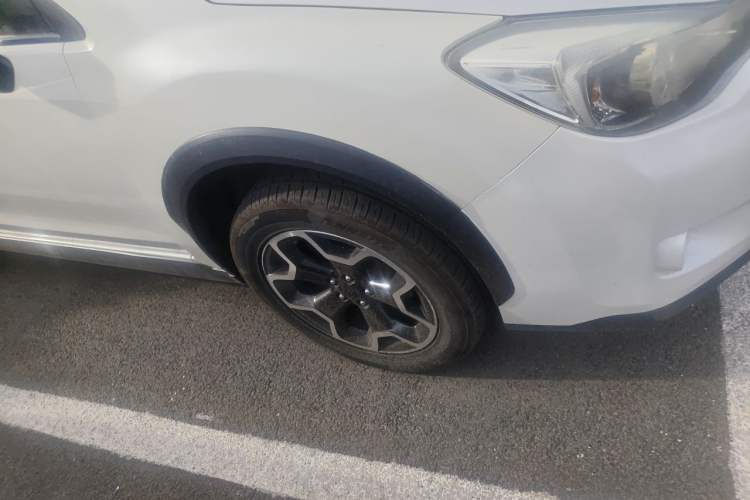 Used Subaru XV 2012 2.0i Luxury Edition Right Front Wheel Hub
