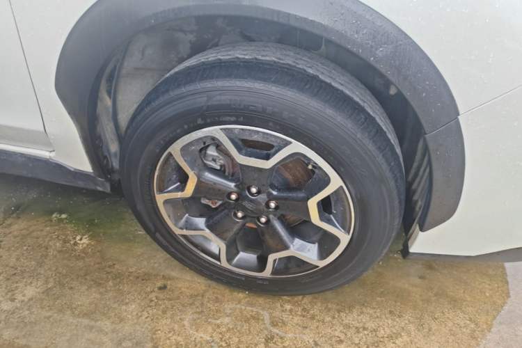 Used Subaru XV 2012 2.0i Comfort Edition Right Front Wheel Hub