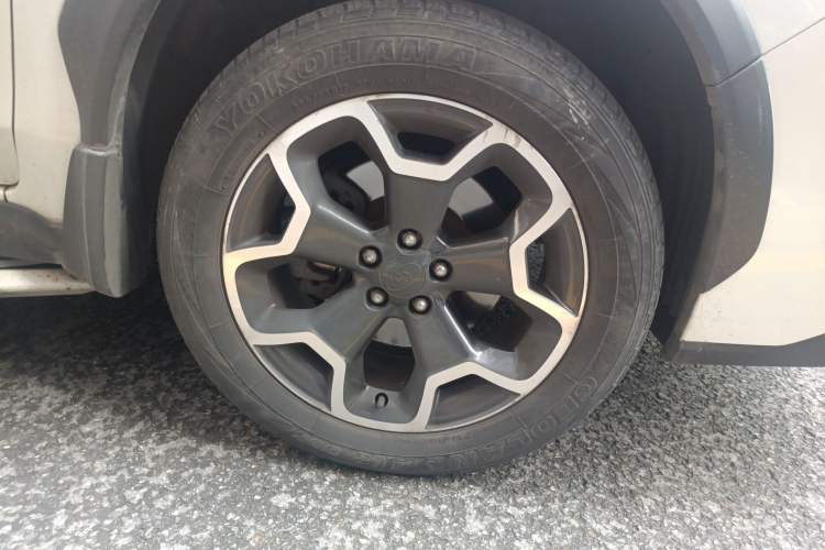 Used Subaru XV 2012 2.0i Elite Edition Right Front Wheel Hub