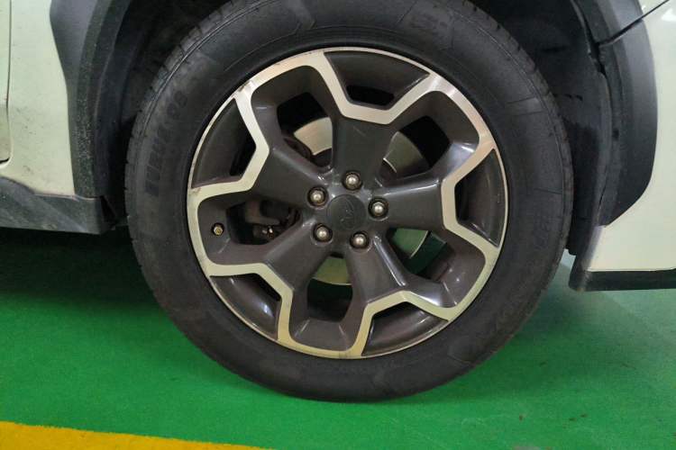 Used Subaru XV 2012 2.0i Elite Navigation Edition Right Front Wheel Hub