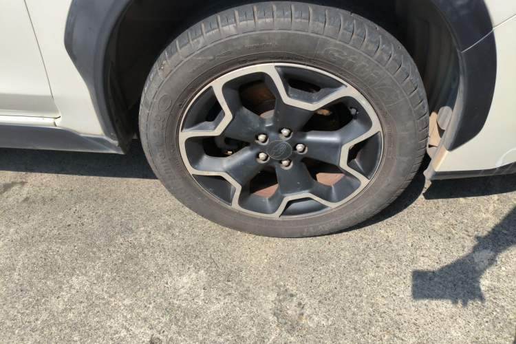 Used Subaru XV 2012 2.0i Comfort Edition Right Front Wheel Hub