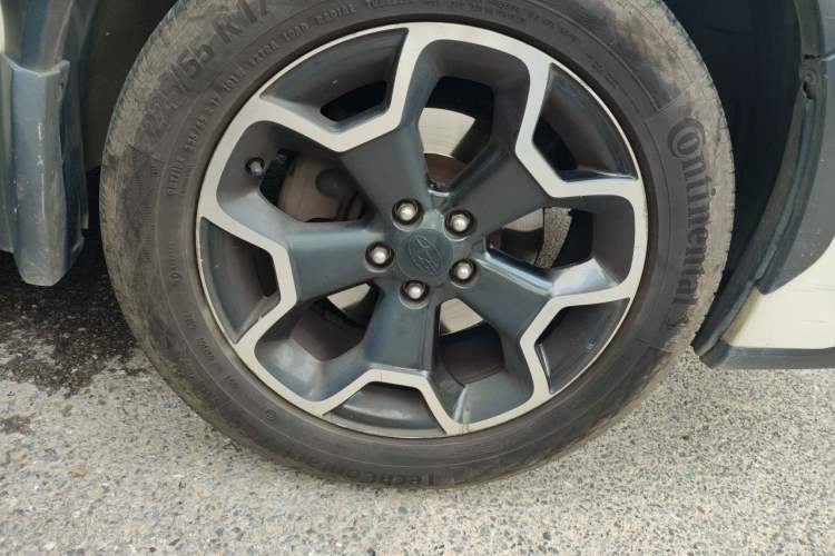 Used Subaru XV 2012 2.0i Luxury Edition Right Front Wheel Hub