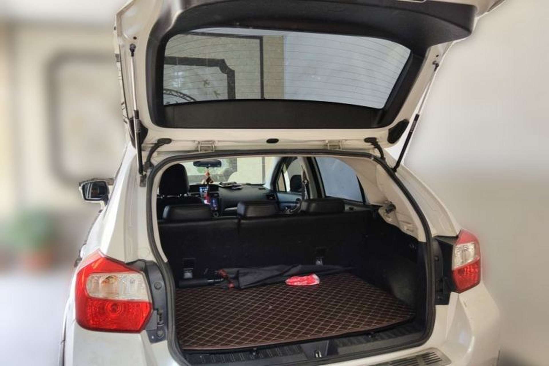 Used Subaru XV 2012 2.0i Elite Edition Trunk