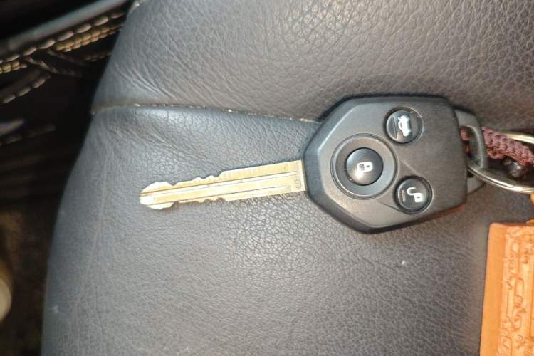 Used Subaru XV 2012 2.0i Luxury Edition Vehicle Key