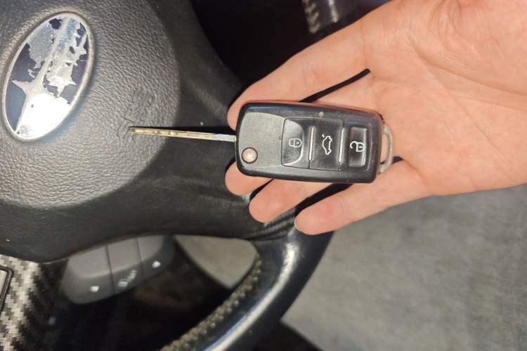 Used Subaru XV 2012 2.0i Elite Edition Vehicle Key