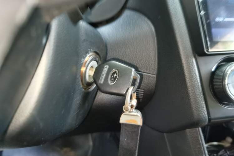 Used Subaru XV 2012 2.0i Elite Edition Vehicle Key