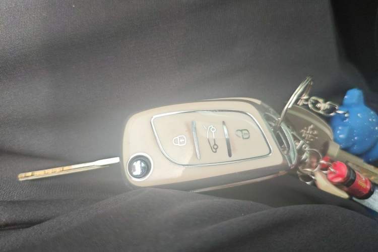 Used Subaru XV 2012 2.0i Luxury Edition Vehicle Key
