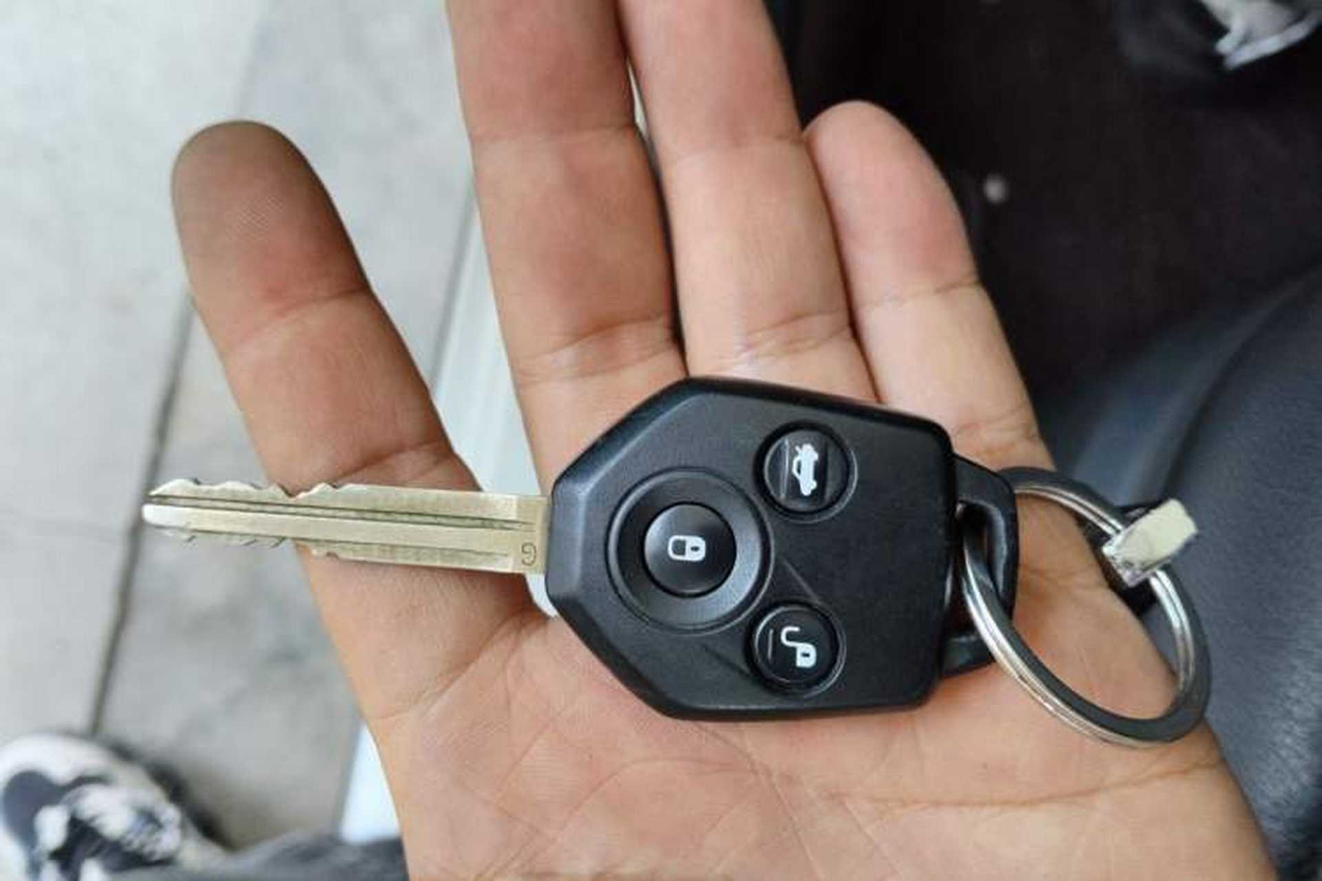 Used Subaru XV 2012 2.0i Elite Edition Vehicle Key