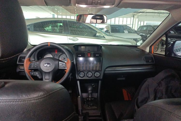 Used Subaru XV 2012 2.0i Luxury Edition Center Console