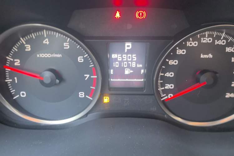 Used Subaru XV 2012 2.0i Comfort Edition Odometer Close Up