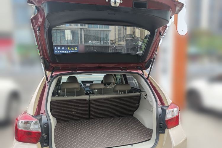Used Subaru XV 2012 2.0i Elite Edition Trunk