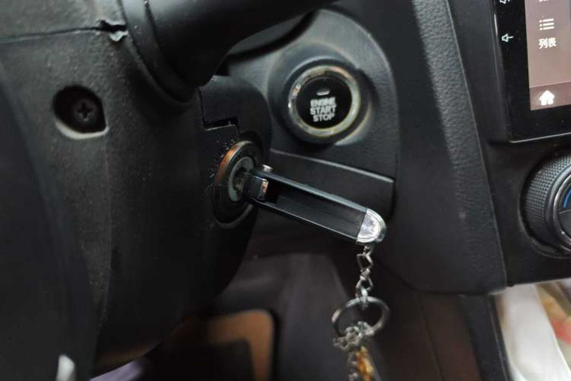 Used Subaru XV 2012 2.0i Elite Edition Vehicle Key