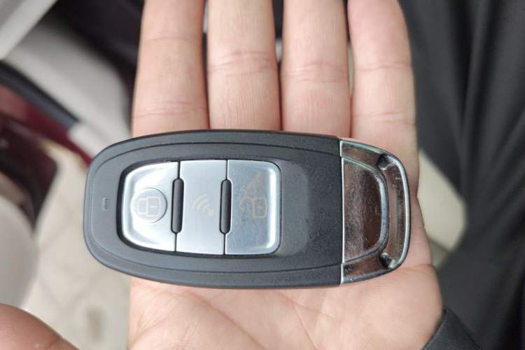 Used Subaru XV 2012 2.0i Elite Edition Vehicle Key