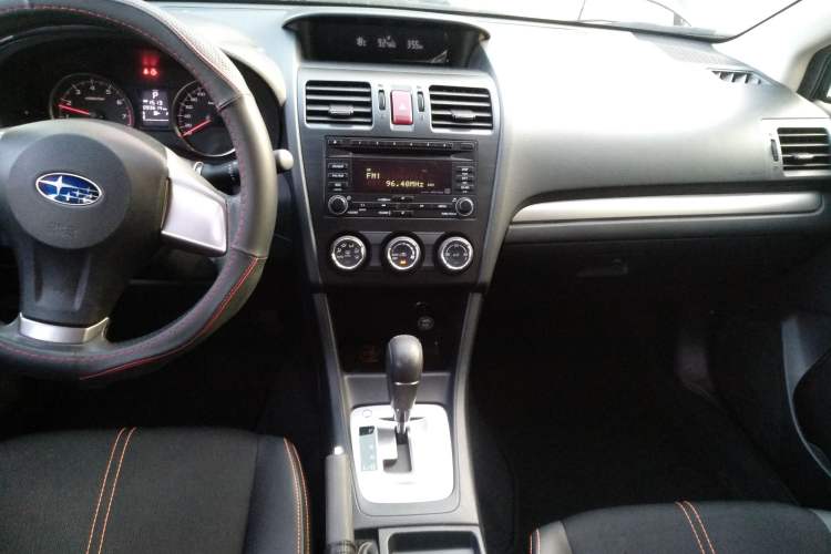 Used Subaru XV 2014 2.0i Comfort Edition Audio And AC Panel