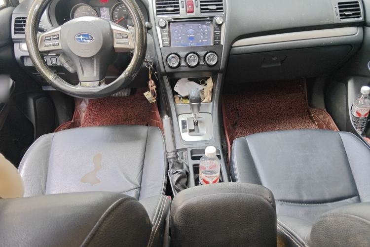 Used Subaru XV 2014 2.0i Elite Navigation Edition Center Console