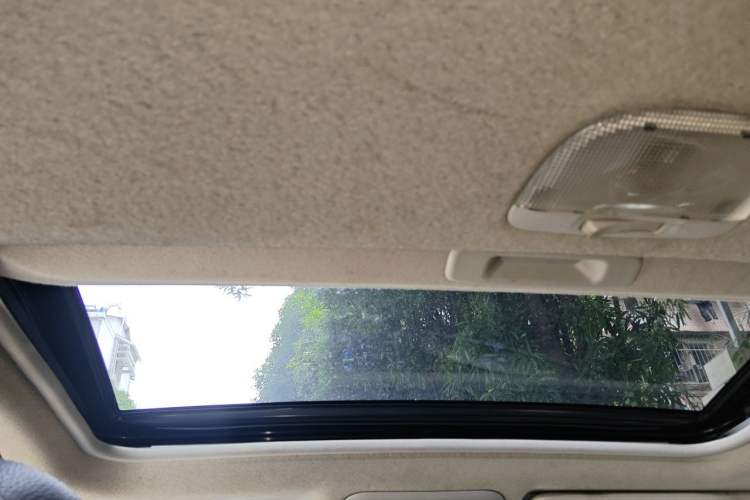 Used Subaru XV 2014 2.0i Elite Navigation Edition Headliner