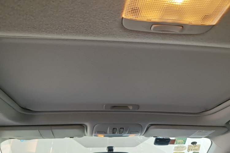 Used Subaru XV 2014 2.0i Elite Edition Headliner