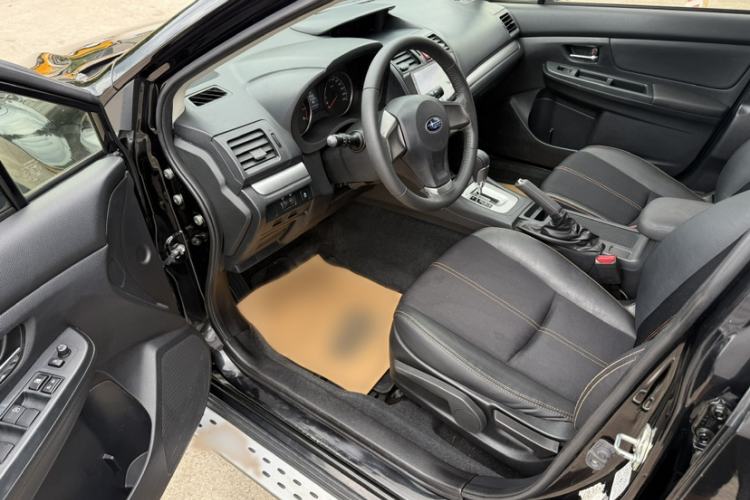 Used Subaru XV 2014 2.0i Comfort Edition Interior 2