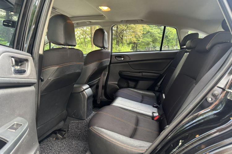 Used Subaru XV 2014 2.0i Comfort Edition Interior 4