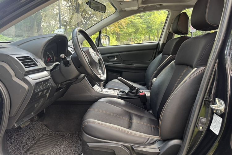 Used Subaru XV 2014 2.0i Comfort Edition Interior 6