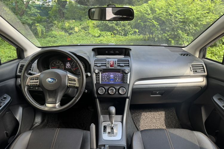 Used Subaru XV 2014 2.0i Comfort Edition Interior 7