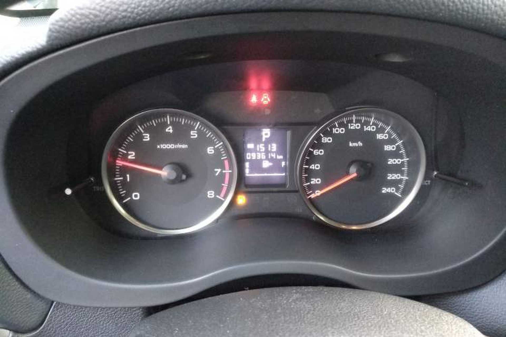 Used Subaru XV 2014 2.0i Comfort Edition Odometer Close Up