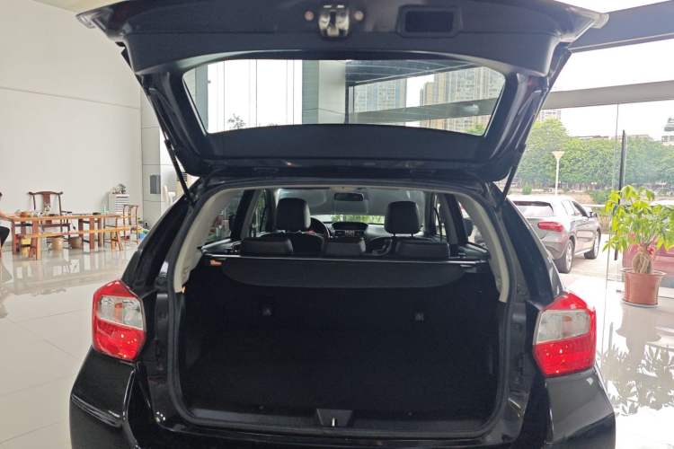 Used Subaru XV 2014 2.0i Comfort Edition Trunk