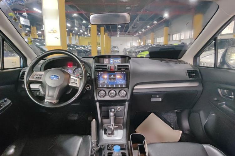 Used Subaru XV 2014 2.0i Elite Edition Center Console