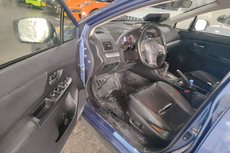 Used Subaru XV 2014 2.0i Elite Edition Driver Seat