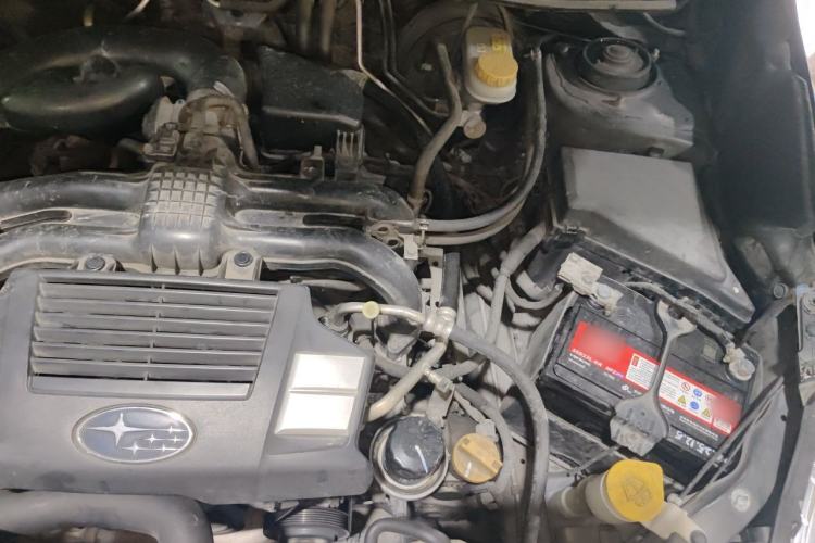 Used Subaru XV 2014 2.0i Elite Edition Engine Bay Left