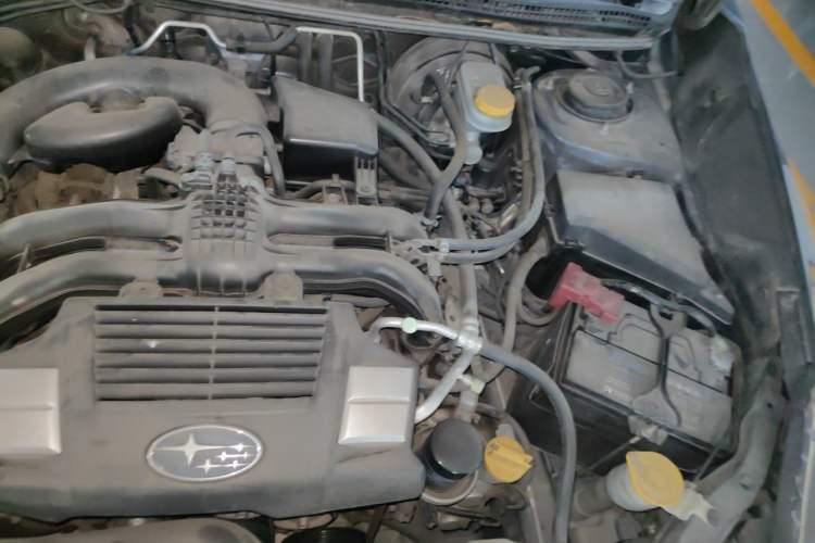Used Subaru XV 2014 2.0i Luxury Edition Engine Bay Left