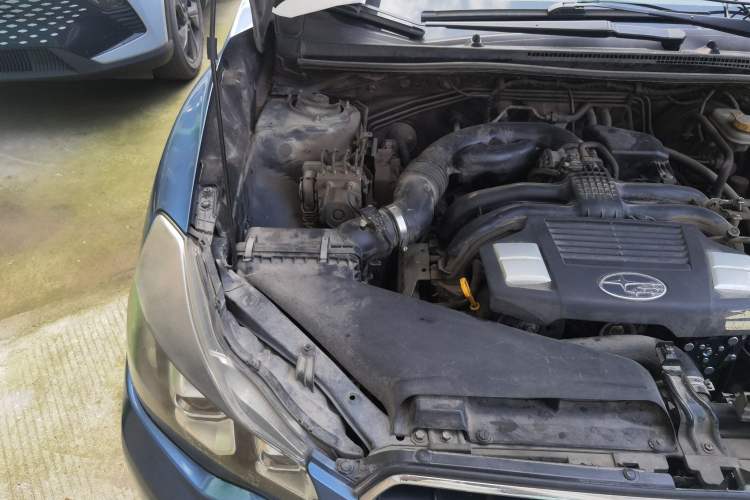 Used Subaru XV 2014 2.0i Elite Edition Engine Bay Right