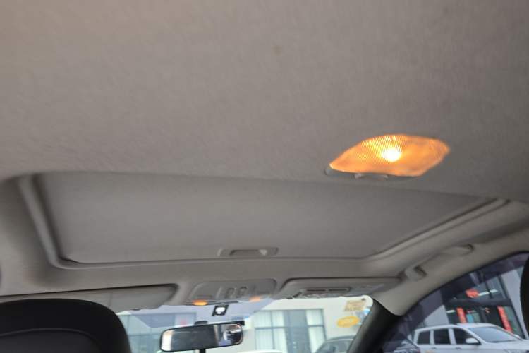 Used Subaru XV 2014 2.0i Comfort Edition Headliner