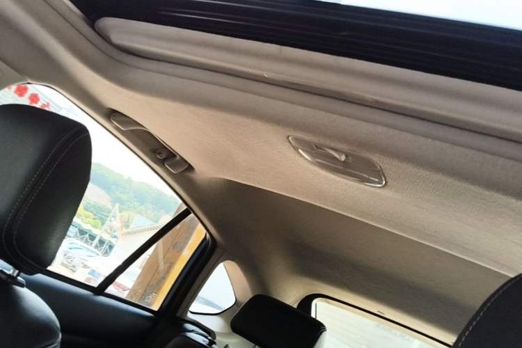 Used Subaru XV 2014 2.0i Luxury Edition Headliner