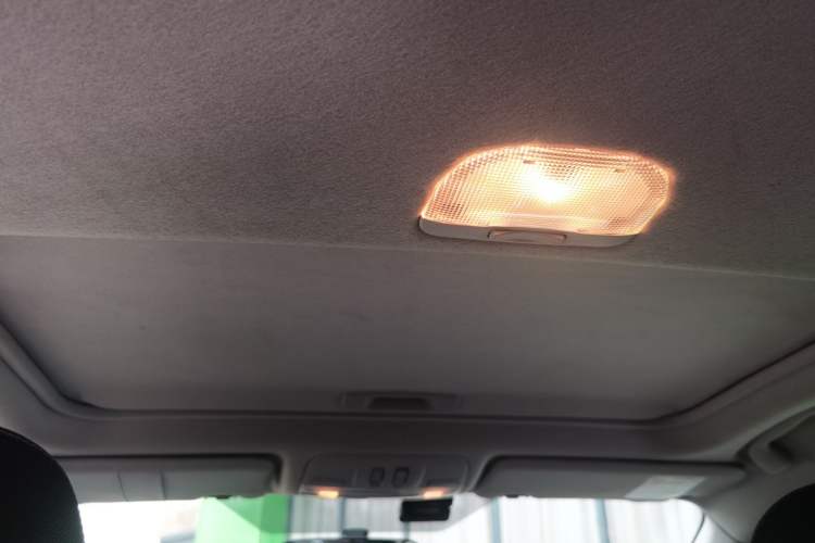 Used Subaru XV 2014 2.0i Elite Edition Headliner