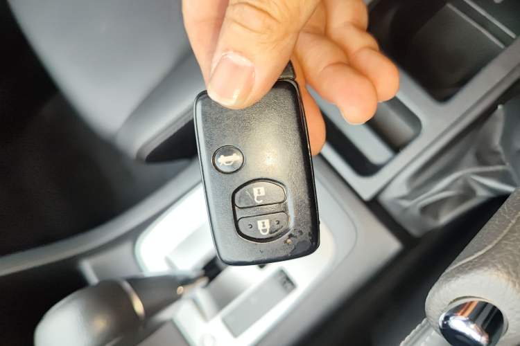 Used Subaru XV 2014 2.0i Luxury Edition Interior 1