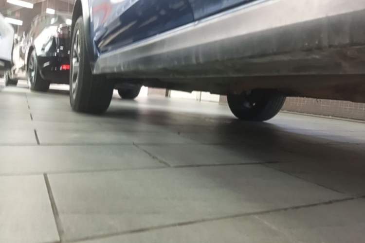 Used Subaru XV 2014 2.0i Comfort Edition Left Side Sill