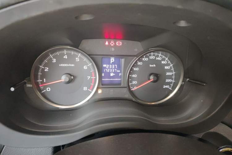 Used Subaru XV 2014 2.0i Elite Edition Odometer Close Up