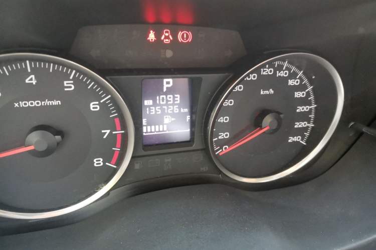 Used Subaru XV 2014 2.0i Comfort Edition Odometer Close Up