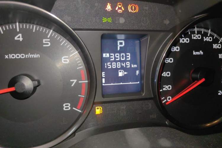 Used Subaru XV 2014 2.0i Luxury Edition Odometer Close Up