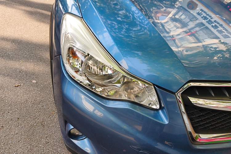 Used Subaru XV 2014 2.0i Elite Navigation Edition Right Front Headlight