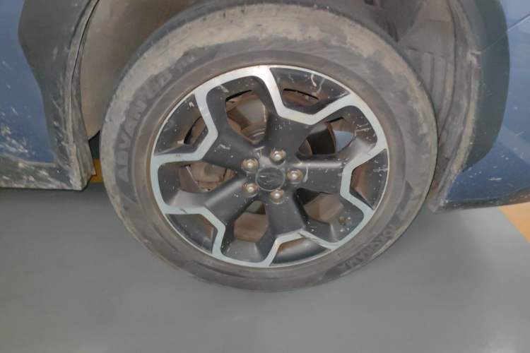 Used Subaru XV 2014 2.0i Luxury Edition Right Front Wheel Hub