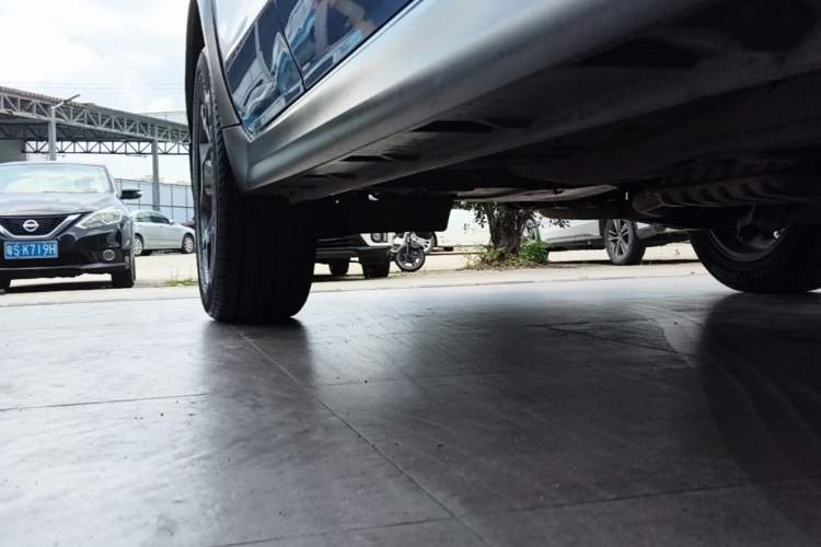 Used Subaru XV 2014 2.0i Luxury Edition Right Side Sill