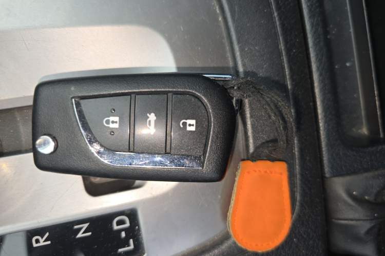 Used Subaru XV 2014 2.0i Comfort Edition Vehicle Key