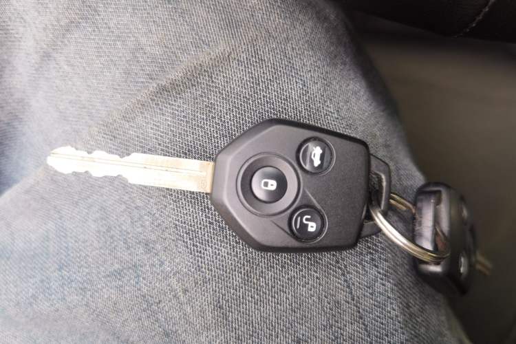 Used Subaru XV 2014 2.0i Elite Edition Vehicle Key