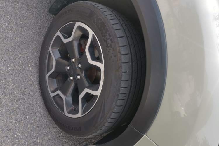 Used Subaru XV 2014 2.0i Comfort Edition Right Front Wheel Hub