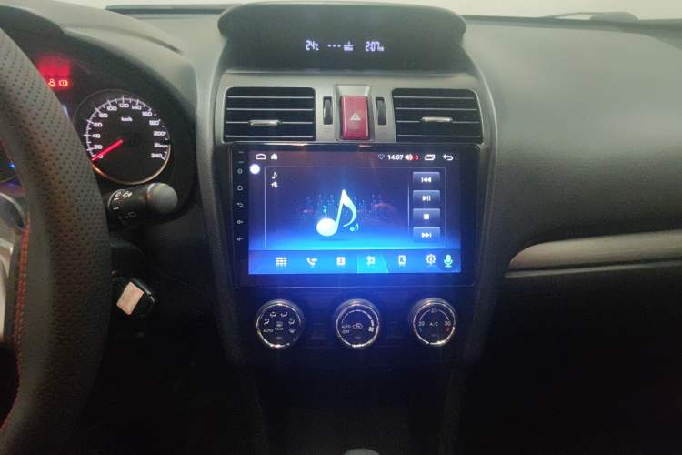 Used Subaru XV 2014 2.0i Comfort Edition Audio And AC Panel